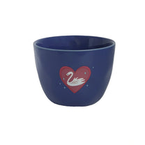 All the Luck in the World - Becher (300 ml) • Night Blue Swan - ROSA ECK