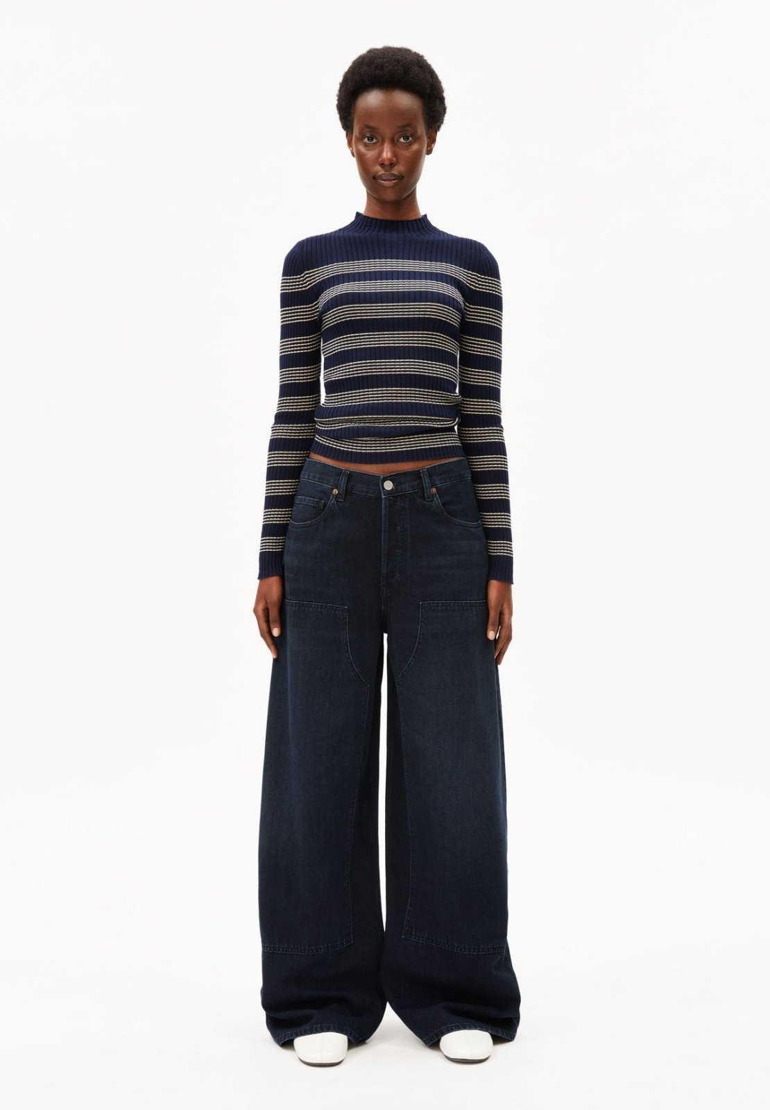 ARMEDANGELS - AALTHEA Barrel Jeans • fluid ink - ROSA ECK