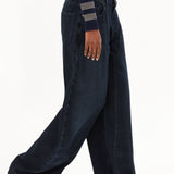 ARMEDANGELS - AALTHEA Barrel Jeans • fluid ink - ROSA ECK