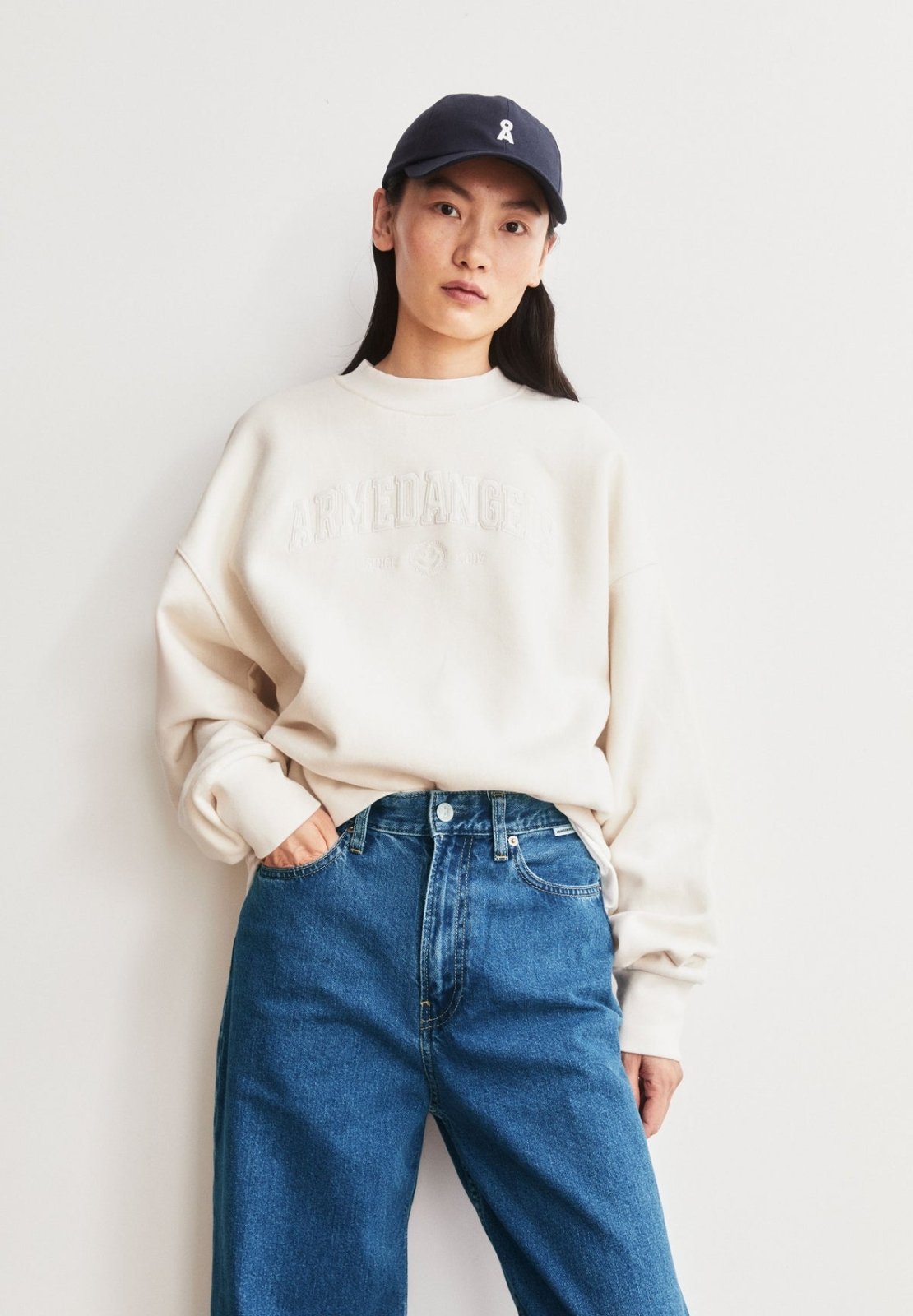 ARMEDANGELS - ALIZAA College-Sweatshirt • undyed - ROSA ECK