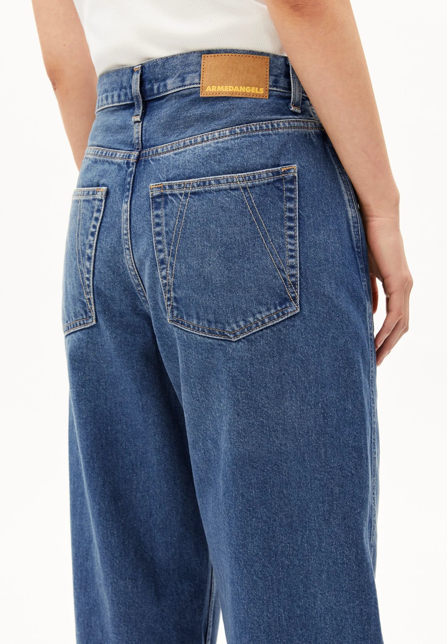 ARMEDANGELS - BAARLY Barrel Jeans • crunchy - ROSA ECK