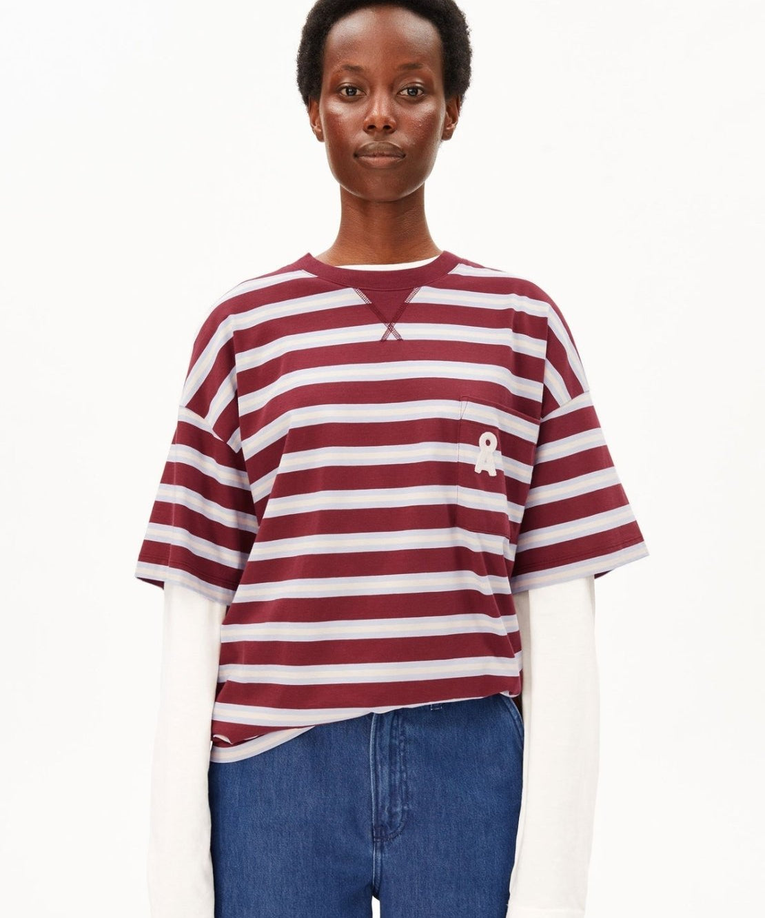 ARMEDANGELS - ICONIC Å Gestreiftes T-Shirt • velvet red-soft blue-undyed - ROSA ECK