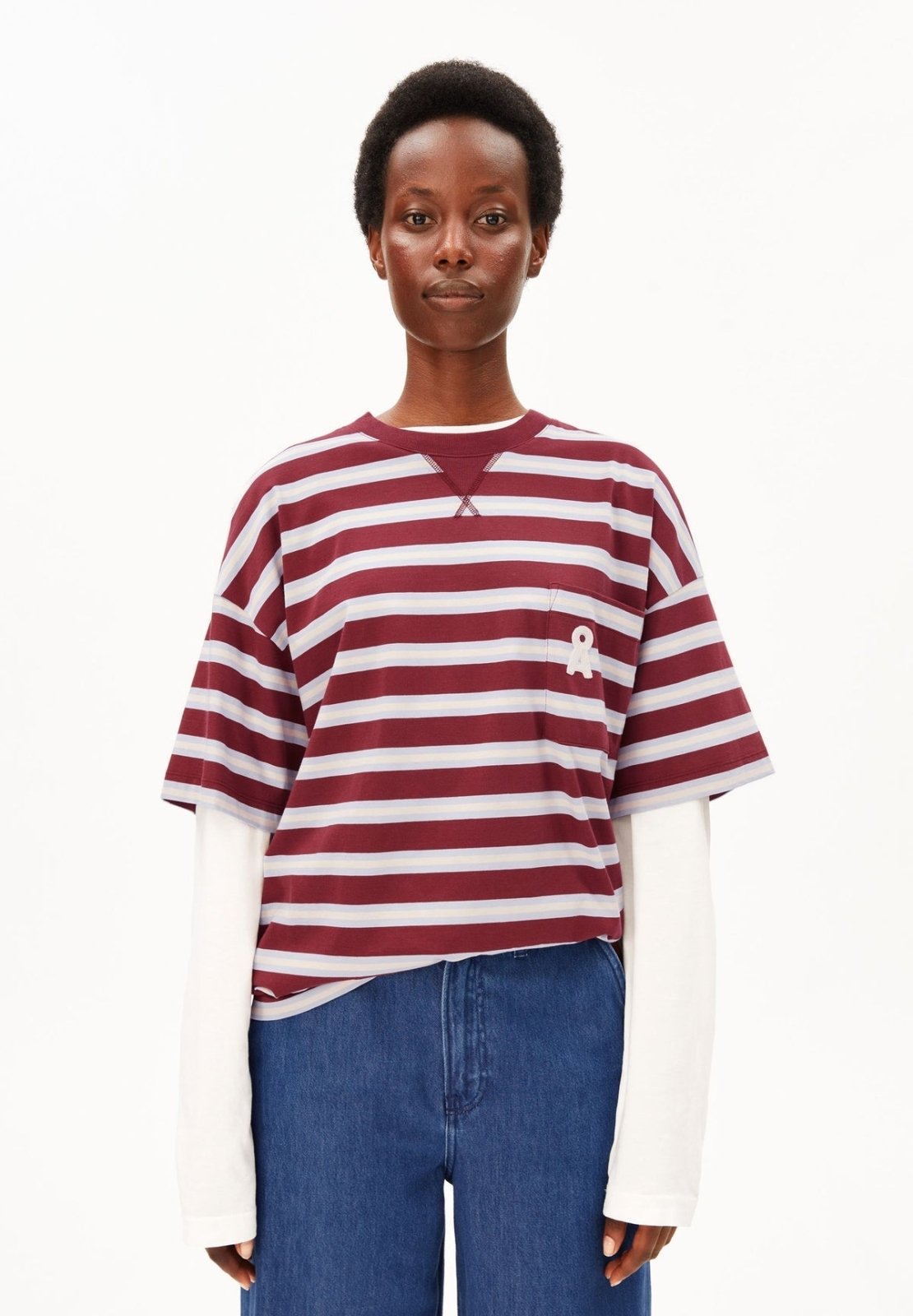 ARMEDANGELS - ICONIC Å Gestreiftes T-Shirt • velvet red-soft blue-undyed - ROSA ECK