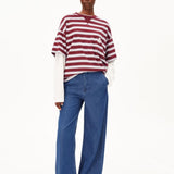 ARMEDANGELS - ICONIC Å Gestreiftes T-Shirt • velvet red-soft blue-undyed - ROSA ECK