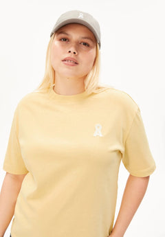ARMEDANGELS - ICONIC Å TARJAA T-Shirt • golden hay - ROSA ECK