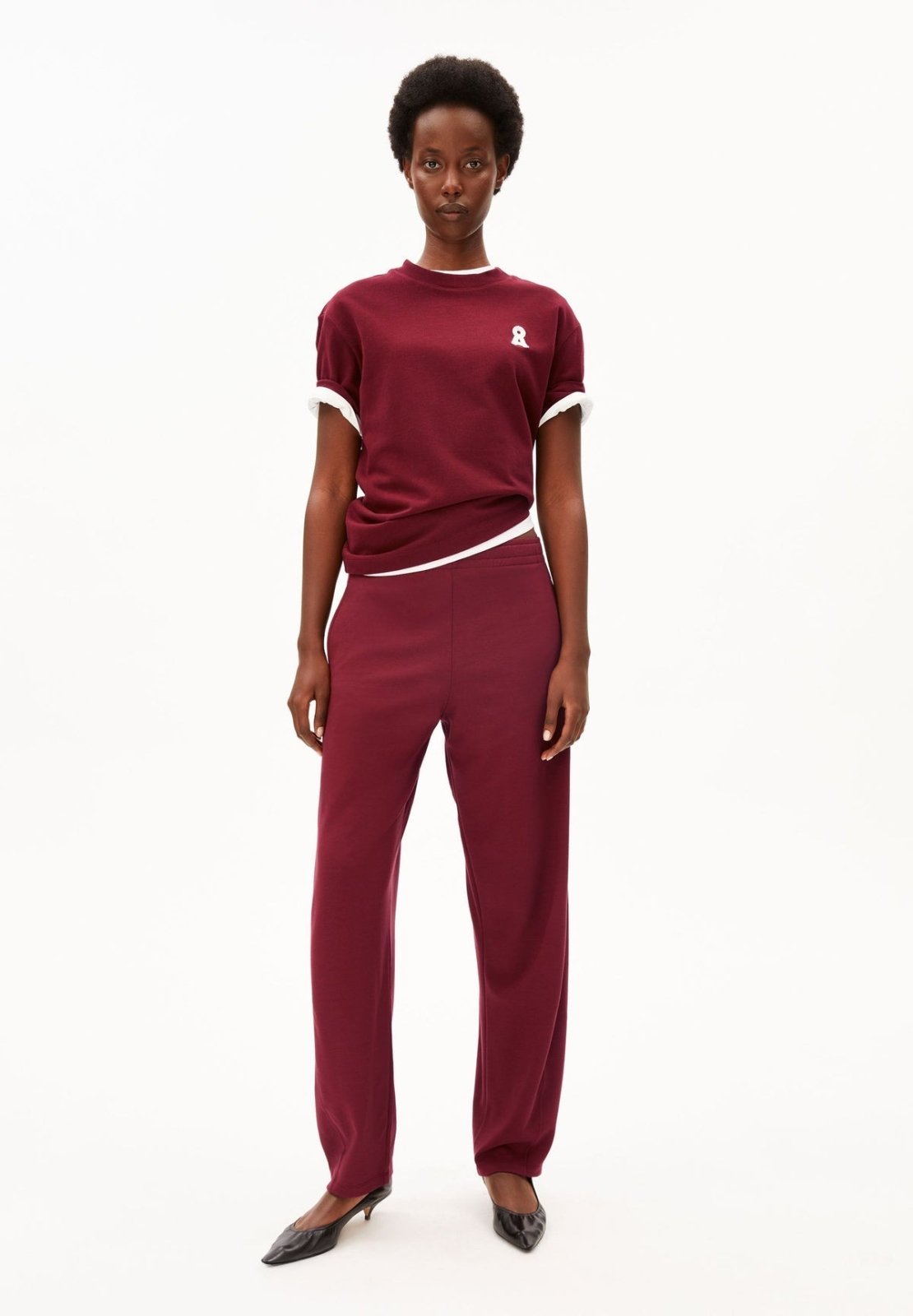ARMEDANGELS - ICONIC Å TARJAA T-Shirt • velvet red - ROSA ECK
