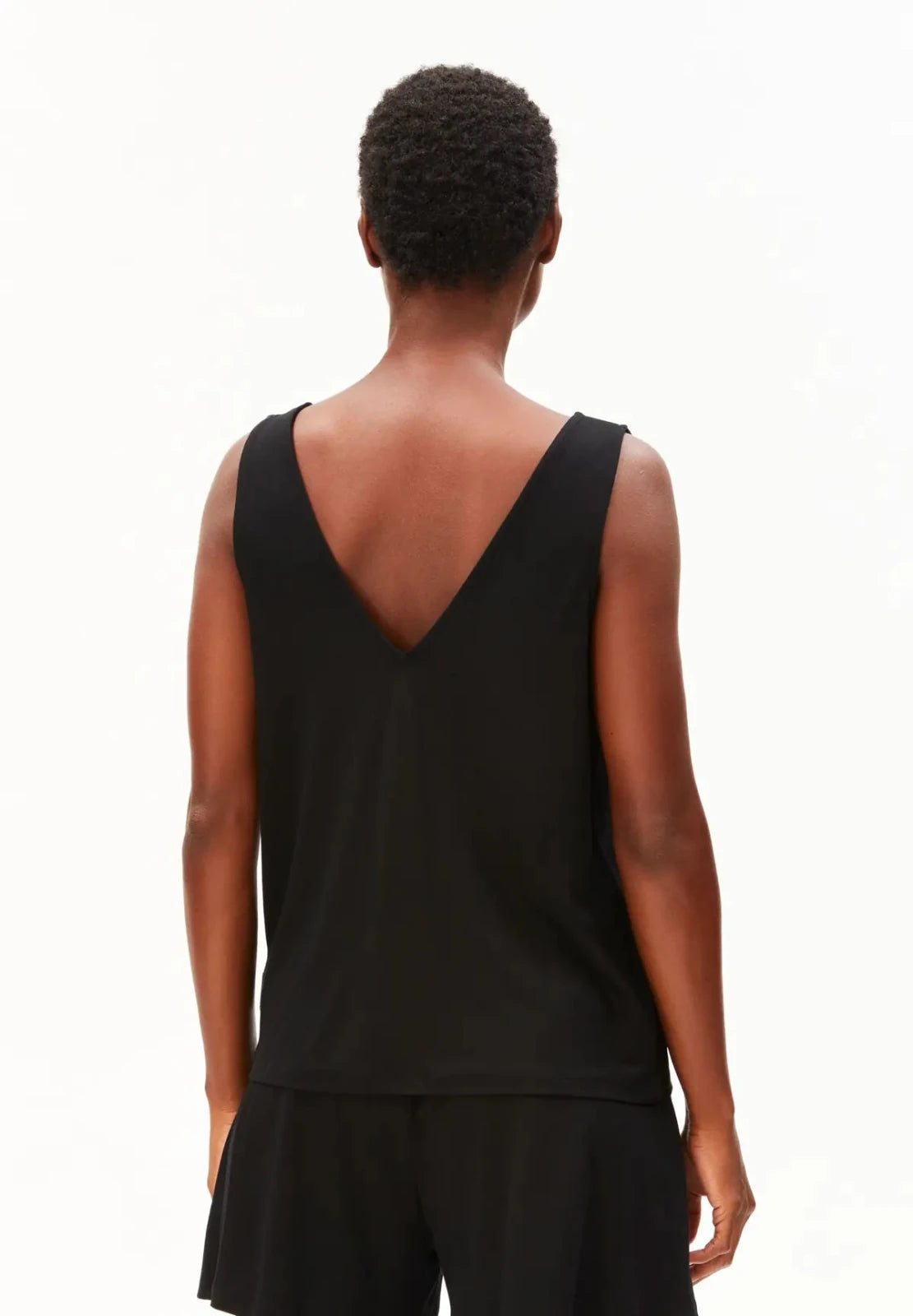 ARMEDANGELS - Jersey Top mit V - Ausschnitt • black - ROSA ECK