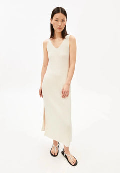 ARMEDANGELS - Strickkleid aus Leinenmix • undyed - ROSA ECK