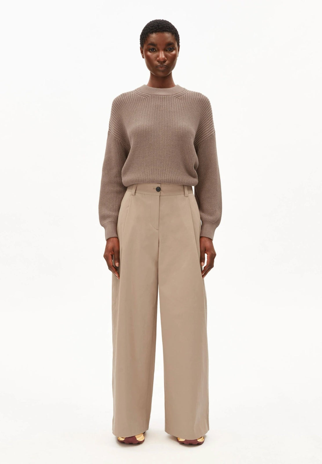 ARMEDANGELS - Weite Chinohose aus Bio - Baumwollmix • true camel - Hose - ROSA ECK