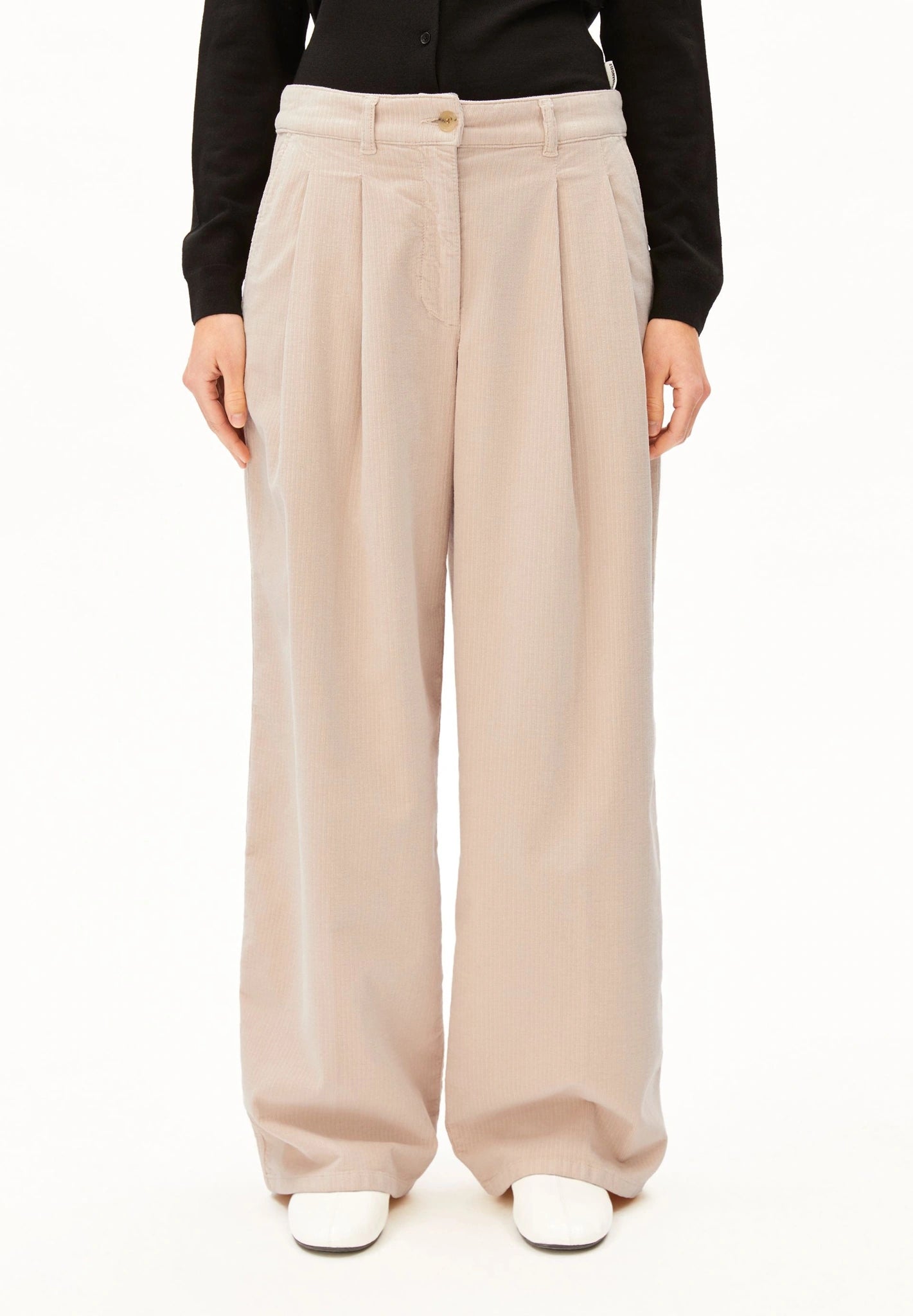 Wide Leg Cord-Bundfaltenhose • soft honey