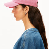 ARMEDANGELS - YENAAS BOLD Cap • washed berry - ROSA ECK