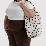 BAGGU - BIG BAGGU Große Einkaufstasche • Cream and Black Polka Dot - ROSA ECK