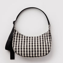 BAGGU - Medium Nylon Crescent Bag Umhängetasche • Black and Cream Gingham - ROSA ECK