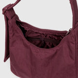 BAGGU - MINI NYLON SHOULDER BAG Schultertasche • Mahogany - Schultertasche - ROSA ECK