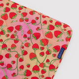 BAGGU - Picknickdecke • Strawberry Blossom - ROSA ECK