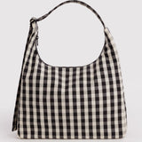 BAGGU - Schultertasche aus Nylon • Black and Cream Gingham - ROSA ECK