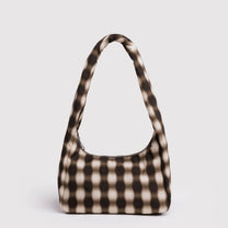 BAGGU - Small Nylon Meringue Bag Schultertasche • Blurred Gingham Brown - ROSA ECK