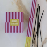 BOTANICA - ESSENTIALS Duftkerze • Lavender + Bergamot - ROSA ECK