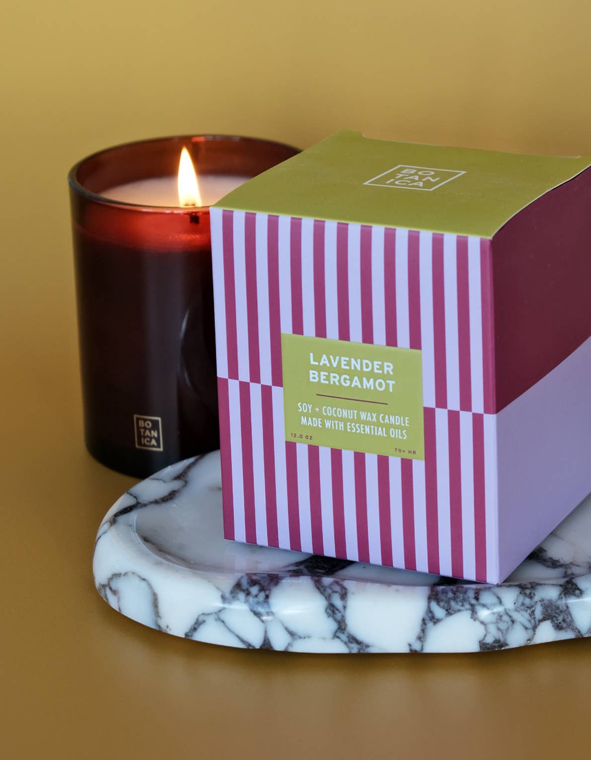 BOTANICA - ESSENTIALS Duftkerze • Lavender + Bergamot - ROSA ECK