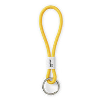 Copenhagen Design - PANTONE Schlüsselanhänger Kurz Yellow 012C - ROSA ECK - , ,