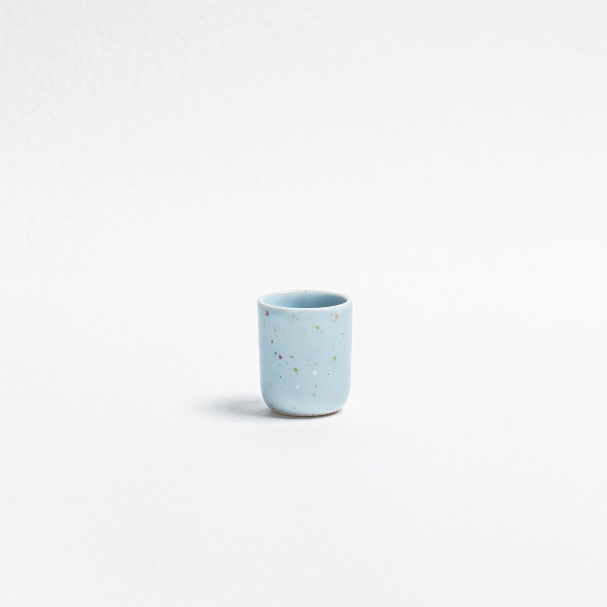 Egg Back Home - NEW PARTY Espressobecher/Eierbecher • Soft Blau - Kaffee - und Teetasse - ROSA ECK Concept Store
