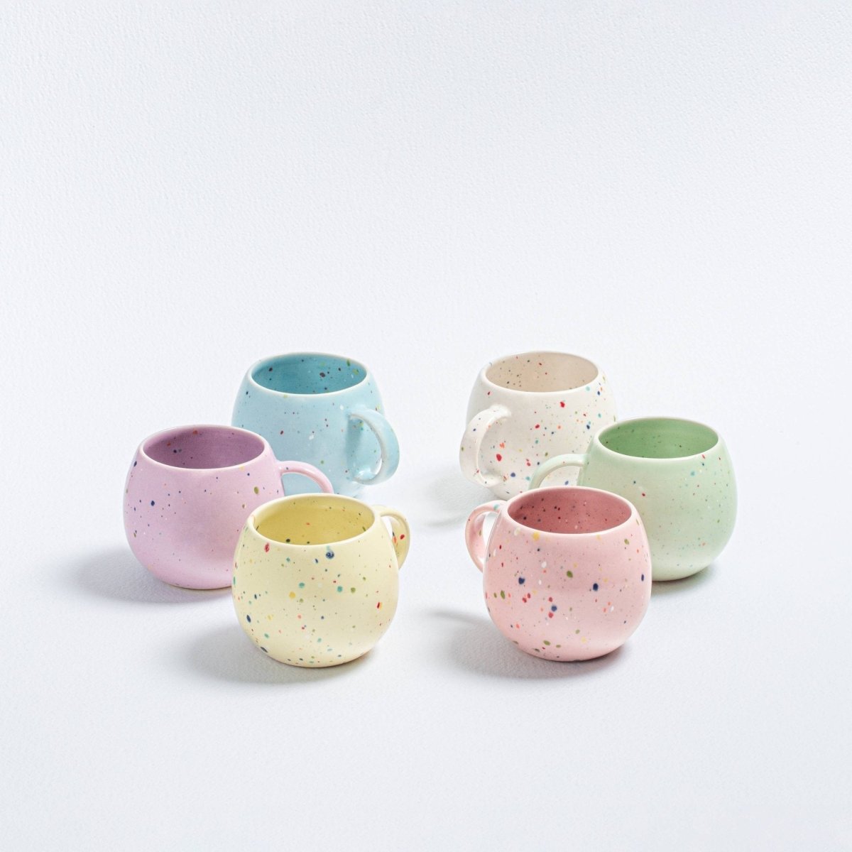 Egg Back Home - NEW PARTY Tasse (500 ml) Weiß - ROSA ECK - Weiß, ,