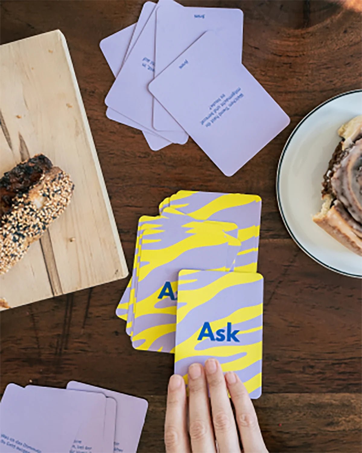 finimi - ASK & TASK Fragespiel • Friends Edition - ROSA ECK