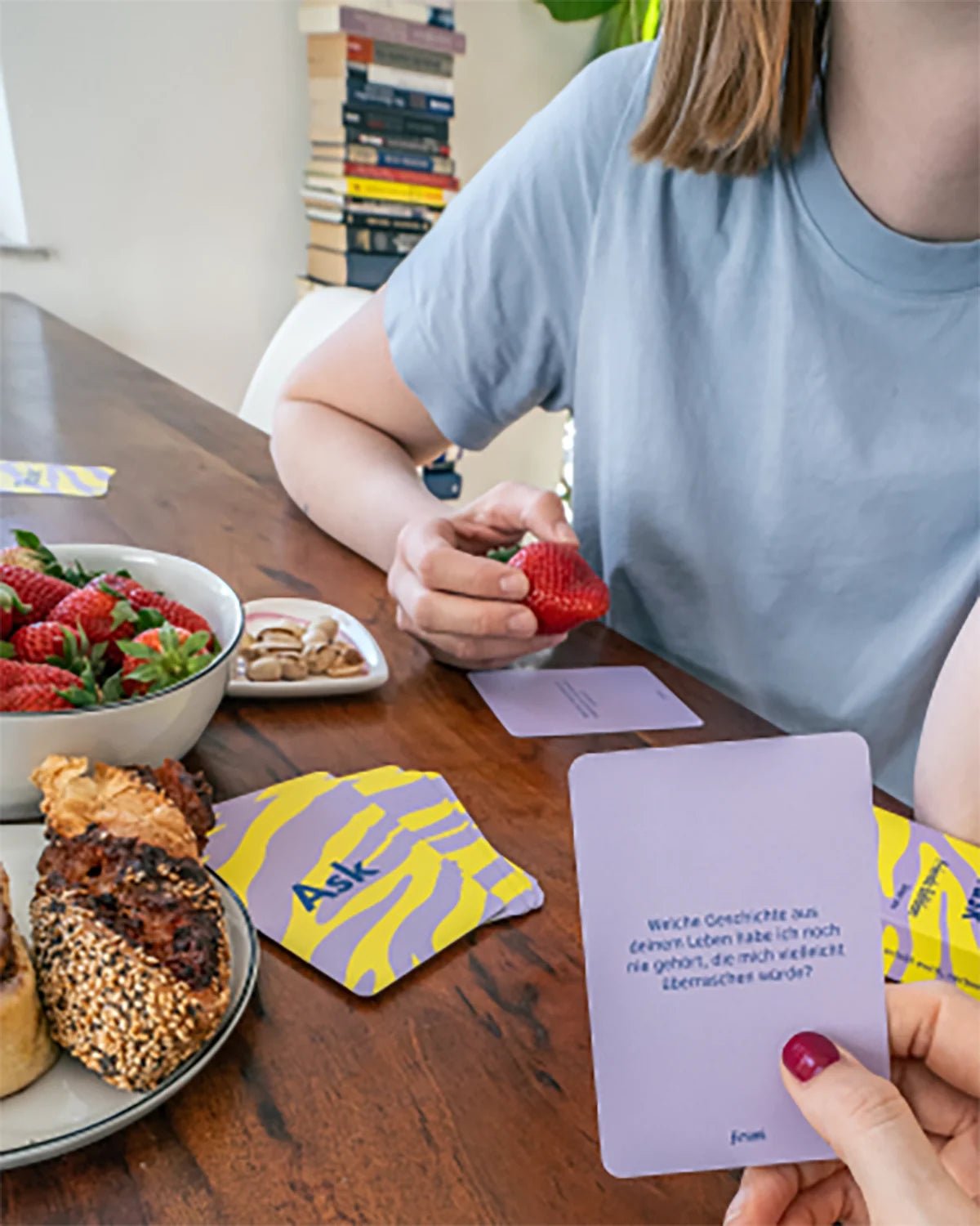 finimi - ASK & TASK Fragespiel • Friends Edition - ROSA ECK