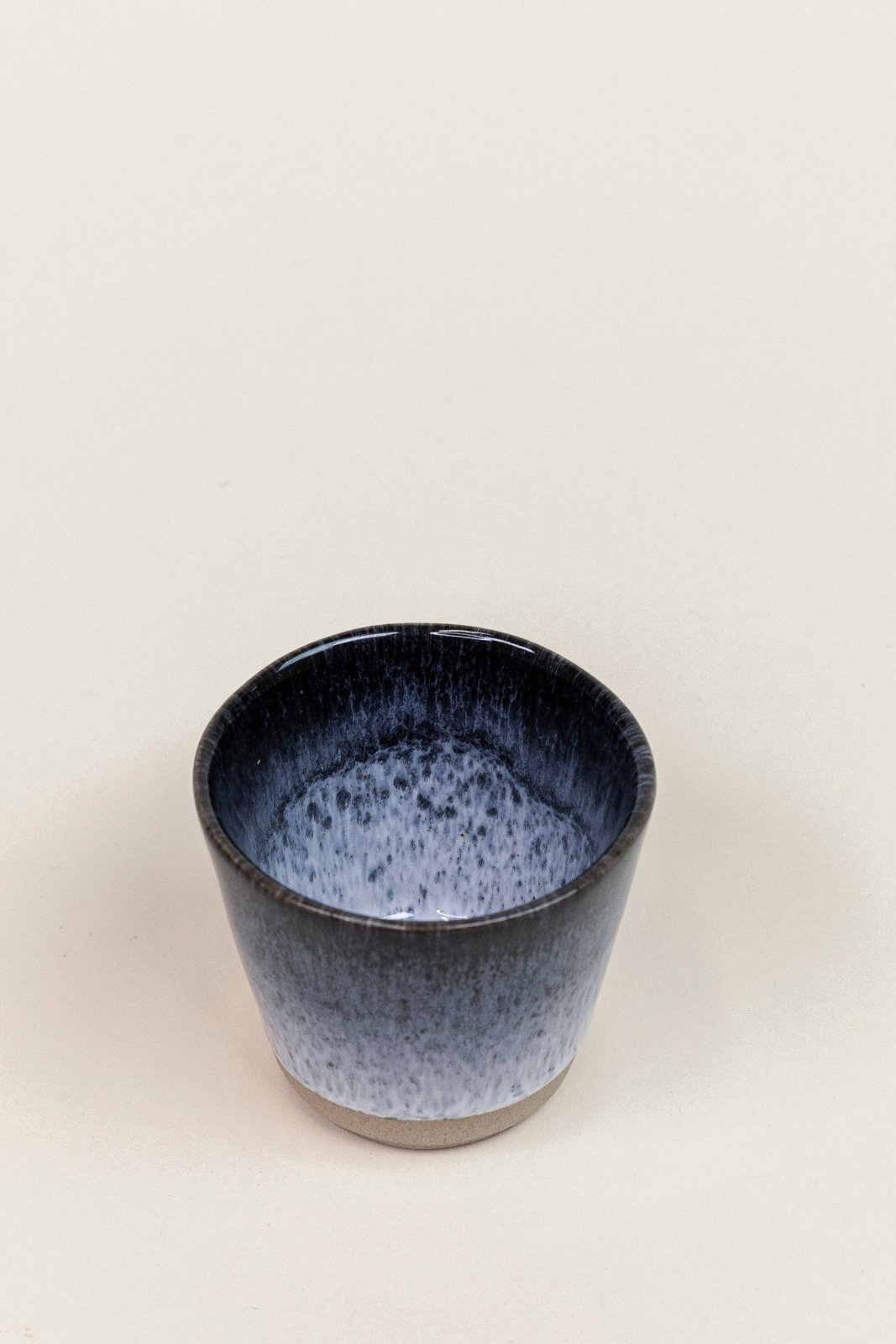 grain by grain - Espressotasse • Sombra - ROSA ECK