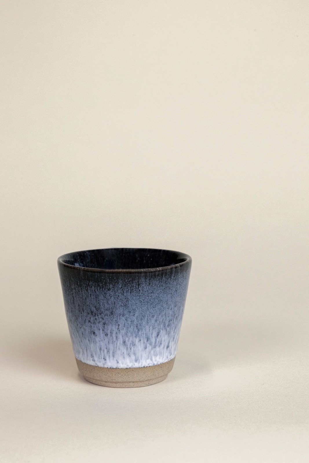 grain by grain - Espressotasse • Sombra - ROSA ECK