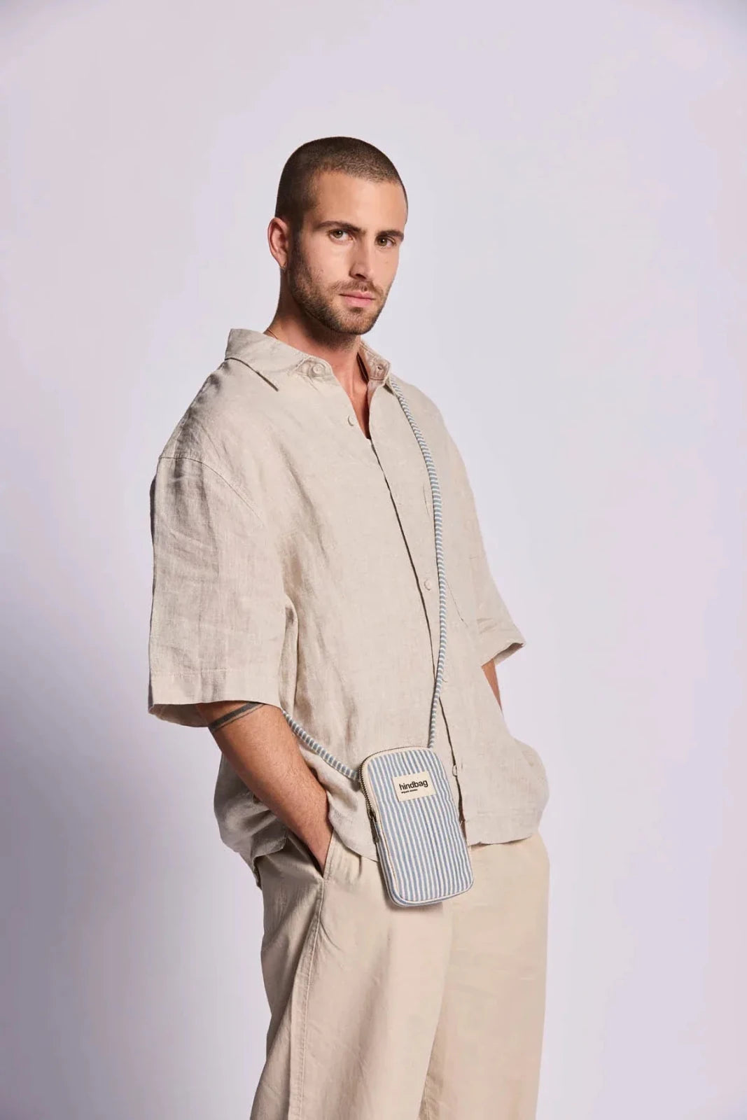 Hindbag - BILL Handytasche • Feine Streifen Blau - ROSA ECK