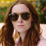 IZIPIZI - M SUN Sonnenbrille • Golden Green - ROSA ECK