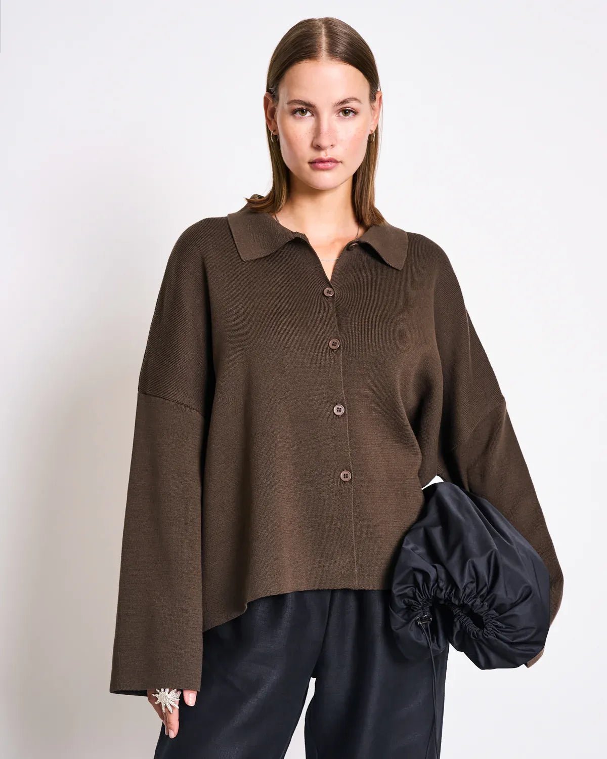 JAN 'N JUNE - ANJO Strickjacke • Mud - ROSA ECK