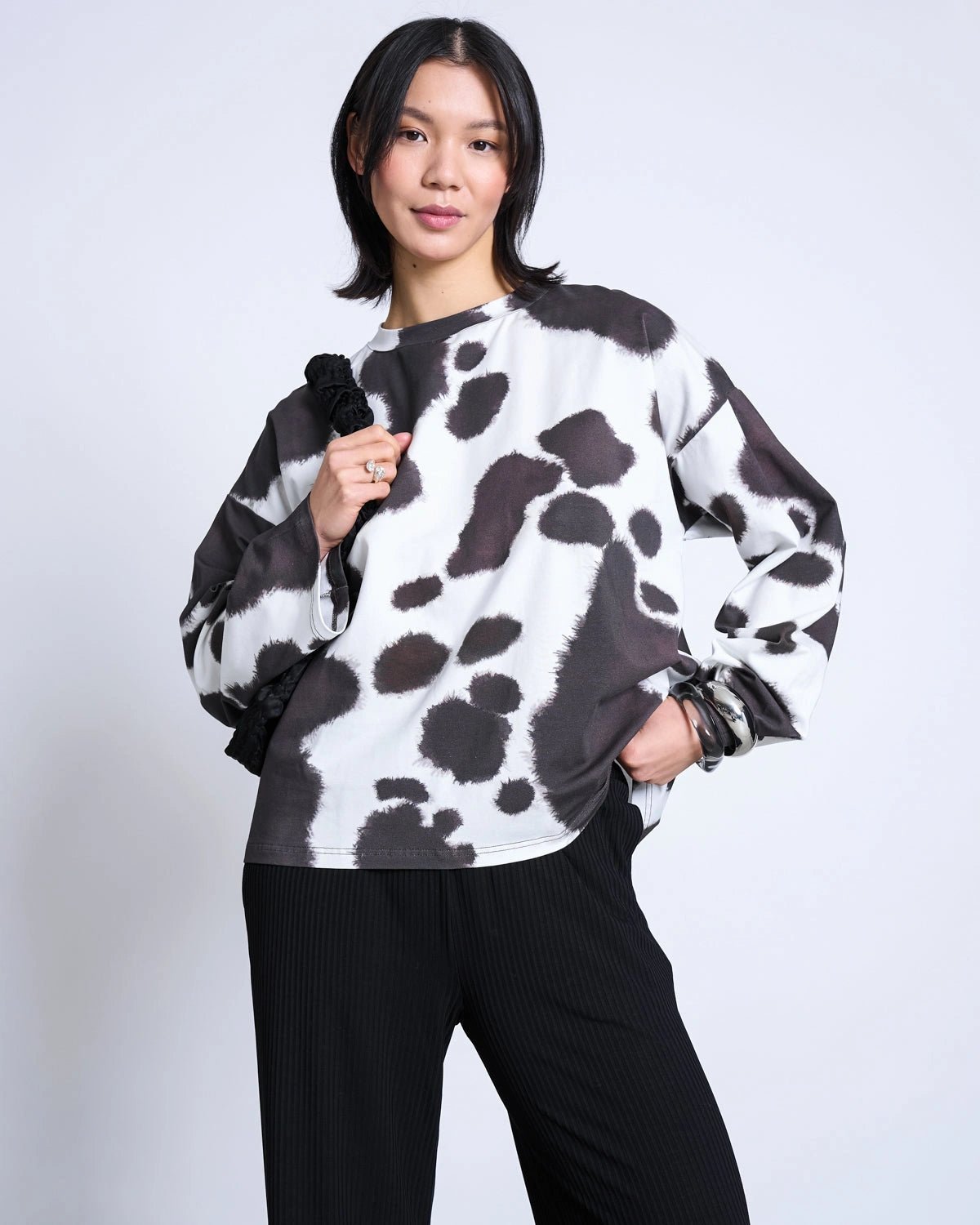 JAN 'N JUNE - CAMIA Oversized-Longsleeve • Cow Print - ROSA ECK