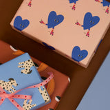 Kado Design - Geschenkpapier - Rolle • Herzen (Marii Sore) - ROSA ECK