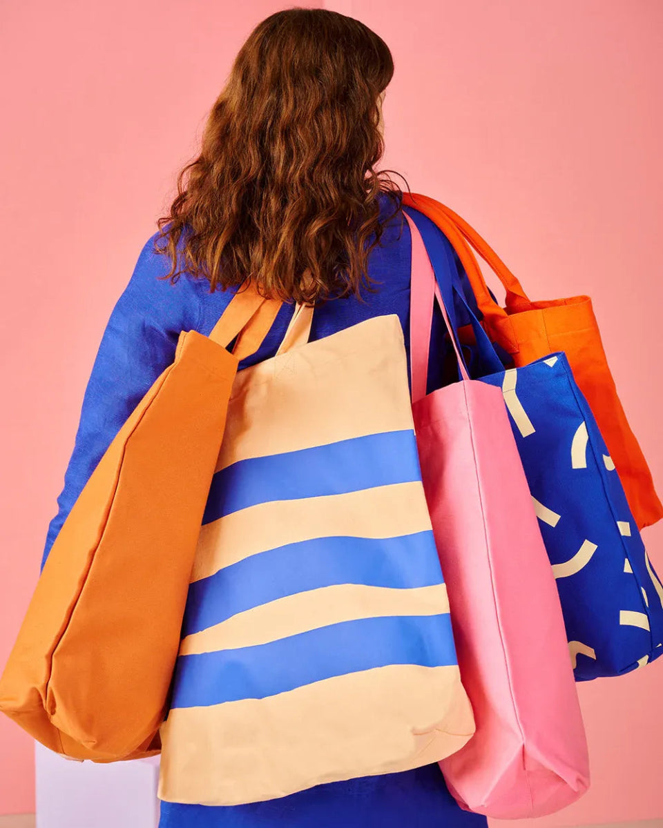 Kado Design - Tragetasche aus Baumwolle • Aprikose/Blau kariert - Tasche - ROSA ECK Concept Store
