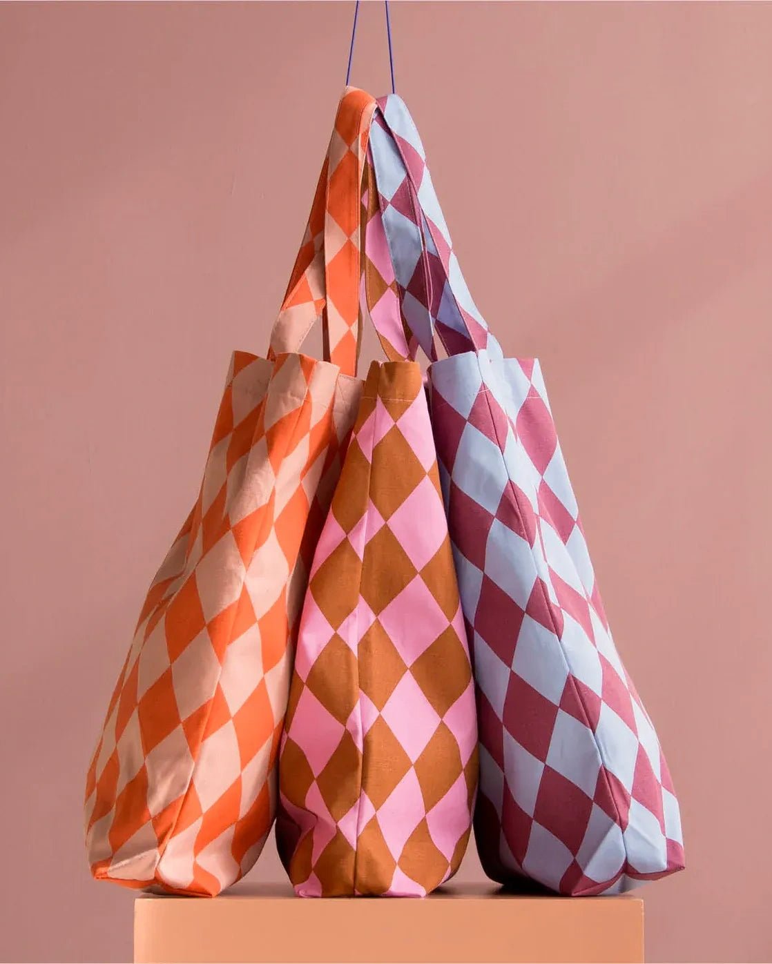 Kado Design - Tragetasche aus Baumwolle • Lila/Braun Rauten - ROSA ECK