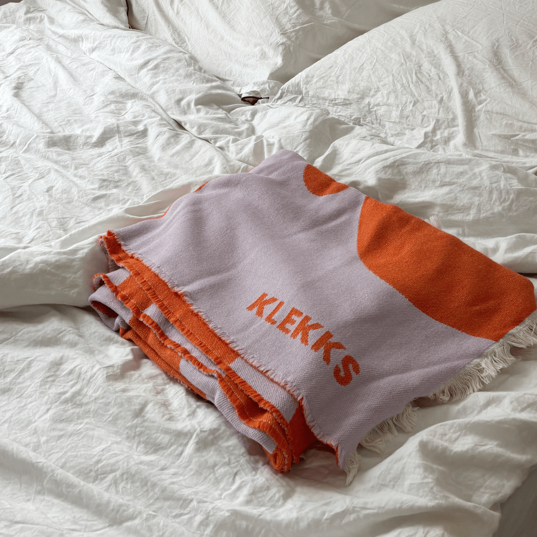 KLEKKS - KLEKKS NO. 8 Leichte Baumwolldecke • Orange - ROSA ECK