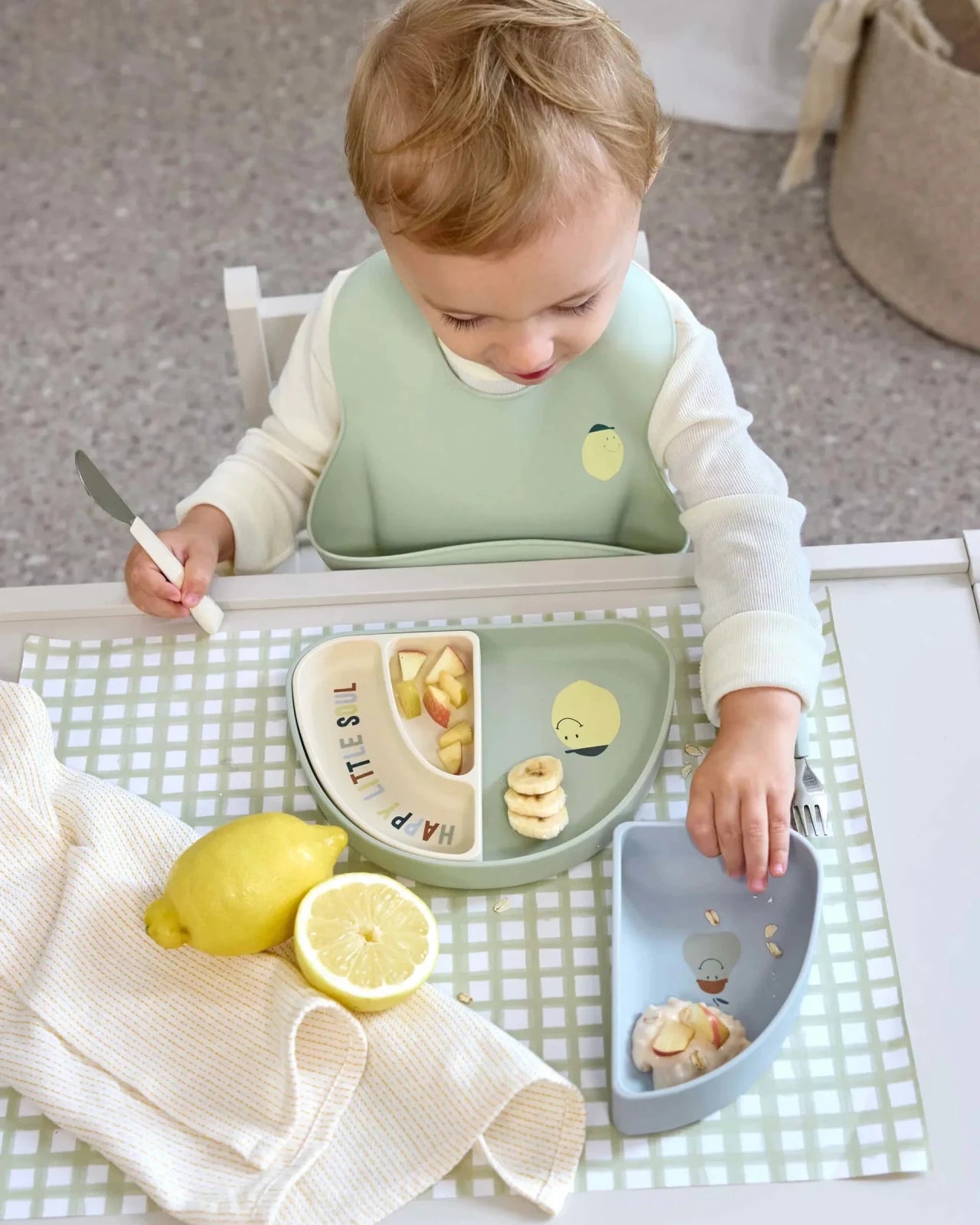 Lässig - HAPPY FRUITS Kinder - Teller mit Unterteilung • Zitrone - ROSA ECK
