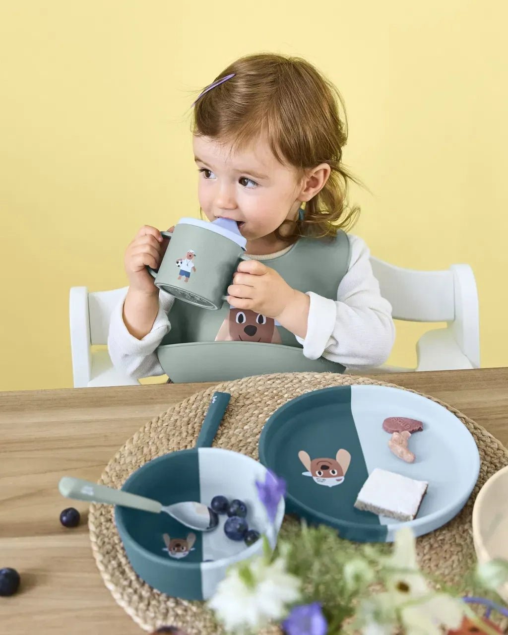 Lässig - TINY TEAM Silikon - Teller für Kinder • Hund - ROSA ECK