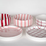 Magazin Minori - GRID Kleiner Teller mit Linienraster • tramonto red - Teller - ROSA ECK Concept Store