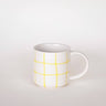 Magazin Minori - GRID Tasse mit Linienraster • spiaggia yellow - Kaffee - und Teetasse - ROSA ECK Concept Store