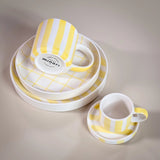 Magazin Minori - STRIPES Tasse (300 ml) • spiaggia yellow - Kaffee - und Teetasse - ROSA ECK Concept Store