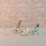 Maileg - Kinderwagen für Maileg Maus • Rose - Spielzeug - ROSA ECK Concept Store