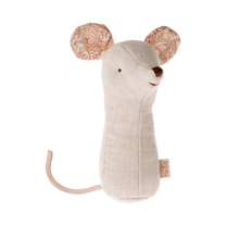 Maileg - LULLABY FRIENDS Maus Rassel für Babys | Natur - Babyspielzeug - ROSA ECK - Weiß, ,