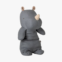 Maileg - SAFARI FRIENDS Nashorn Kuscheltier • Medium - Staubblau - Stofftier - ROSA ECK