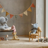Maileg - SAFARI FRIENDS Nashorn Kuscheltier • Medium - Staubblau - Stofftier - ROSA ECK