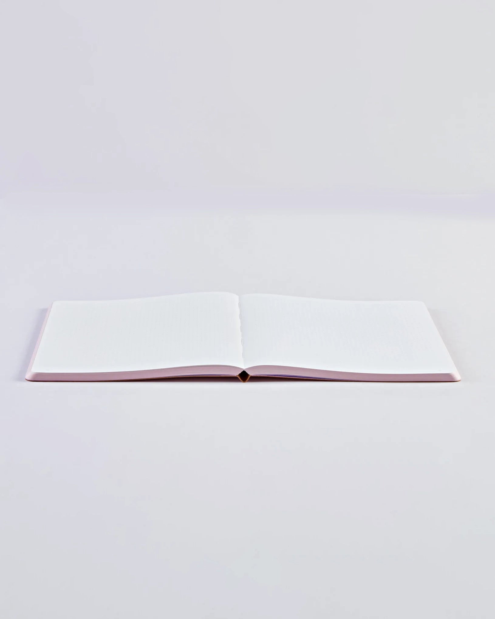 nuuna - COLOUR CLASH Notebook L | Trance Pink - Notizbuch - ROSA ECK Concept Store