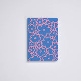 nuuna - GRAPHIC Notizbuch (A6+) Flower Power - ROSA ECK - Blau, Rosa, S
