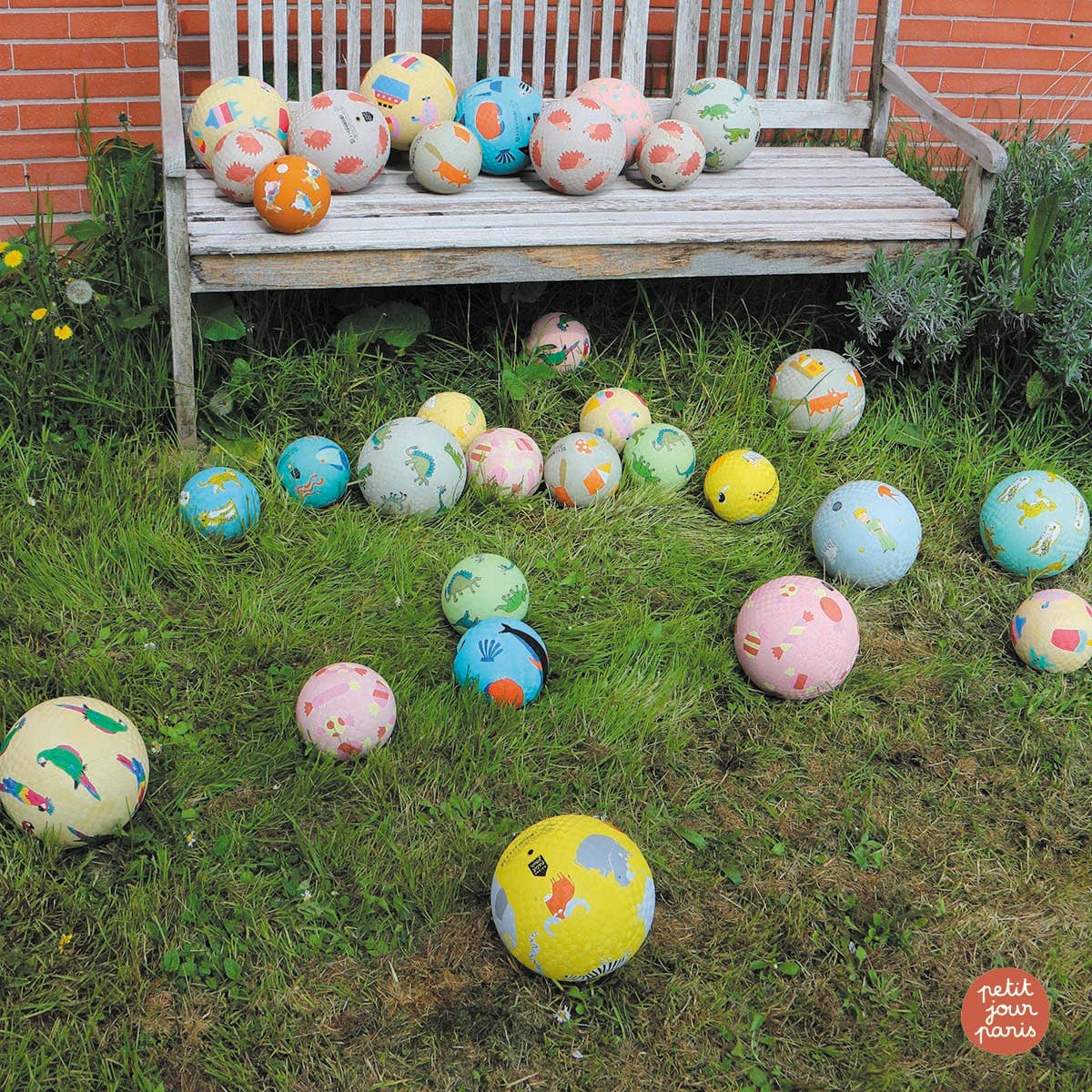 Petit Jour Paris - Spielball (⌀ 18 cm) • Bonbons - ROSA ECK